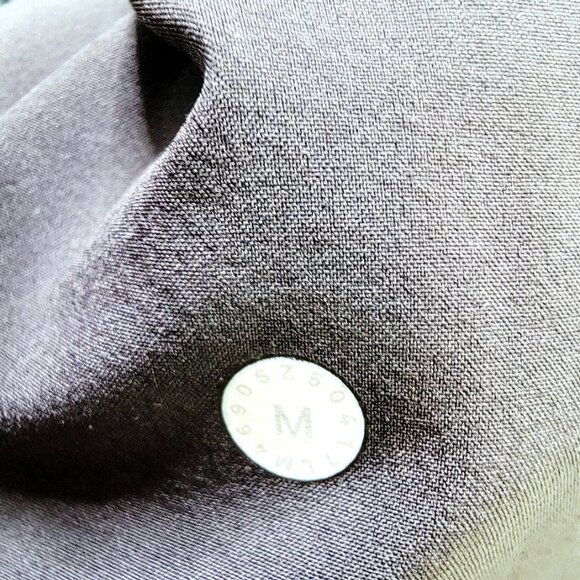 Lululemon Women's Black About Face Long Sleeve Grid Button-Up Shacket Size M - Picture 7 of 8